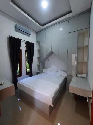 Luxury yogyakarta vila  Villa in Yogyakarta