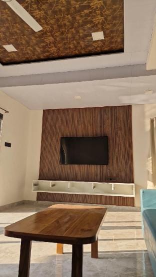 Jardin Villa/180° Valley View/4 Bed/Infinity Pool Villa in Maharashtra