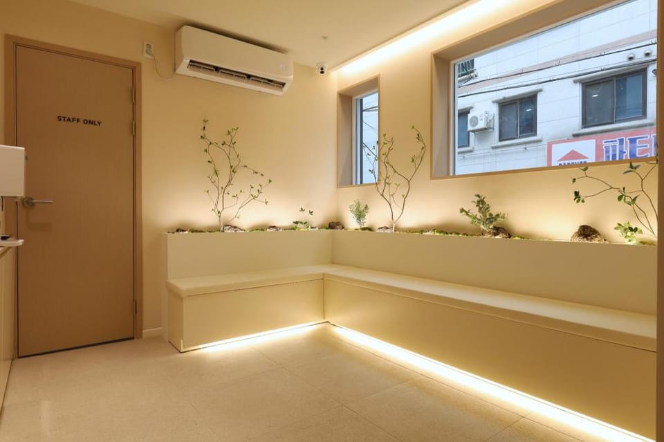 호텔 순수 수원역점 Motel in Gyeonggi-do