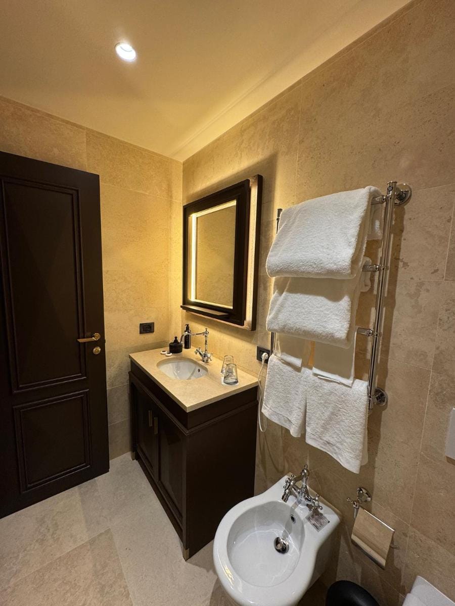 Palazzo Gambirasi Aparthotel Roma Bed and Breakfast in Rome