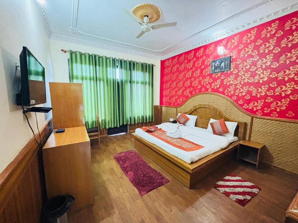 Hotel Sumit Hotel in Uttarakhand