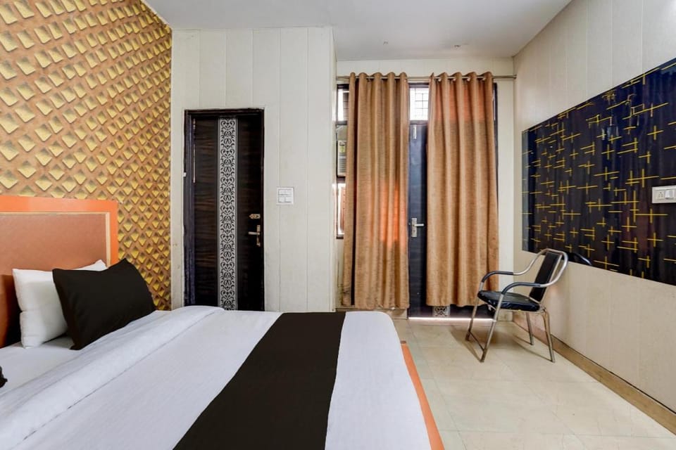 Hotel O The Majestic Residency Hotel in Delhi