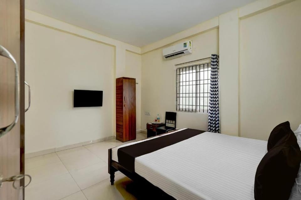 Aditya Residency SRI Ramachandra Medical College Hotel in Chennai