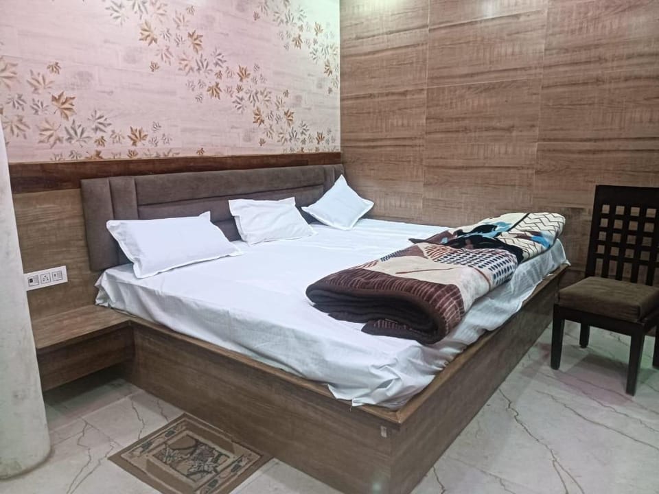 Krishna guest house rampat Ayodhya ji 9795572007 Hotel in Nepal