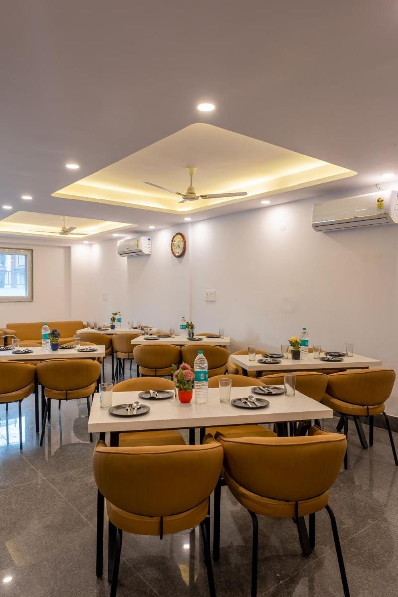 Hotel Park Tree I Sec-63A I Noida I Couple Friendly and Corporate Rooms available Hotel in Noida