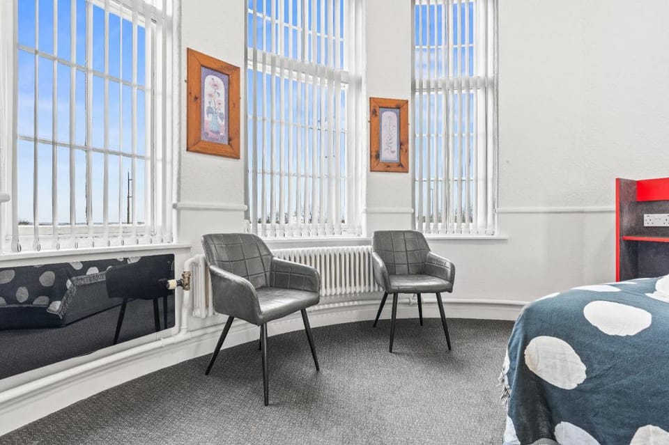 Cosy Studio Flat Near Town Centre & FREE Parking Hotel in England