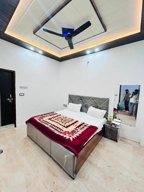 Angira Bhawan vrindavan Hotel in Uttar Pradesh