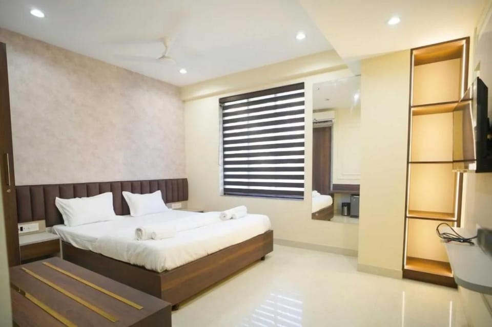 POP 84254B Townhouse Oak Bansankari Hotel in Bengaluru