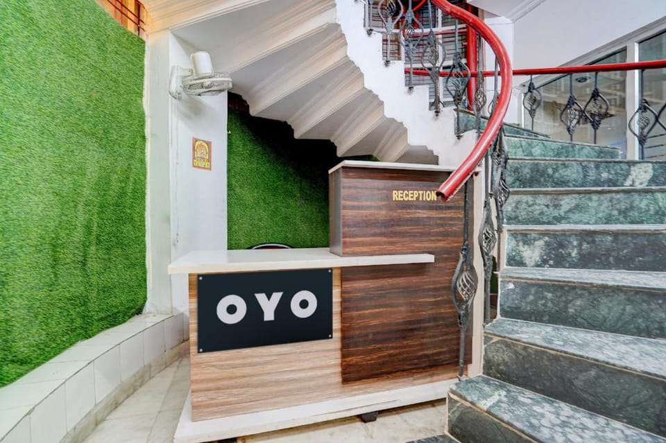 HOTEL O UTKRISHT Hotel in Lucknow