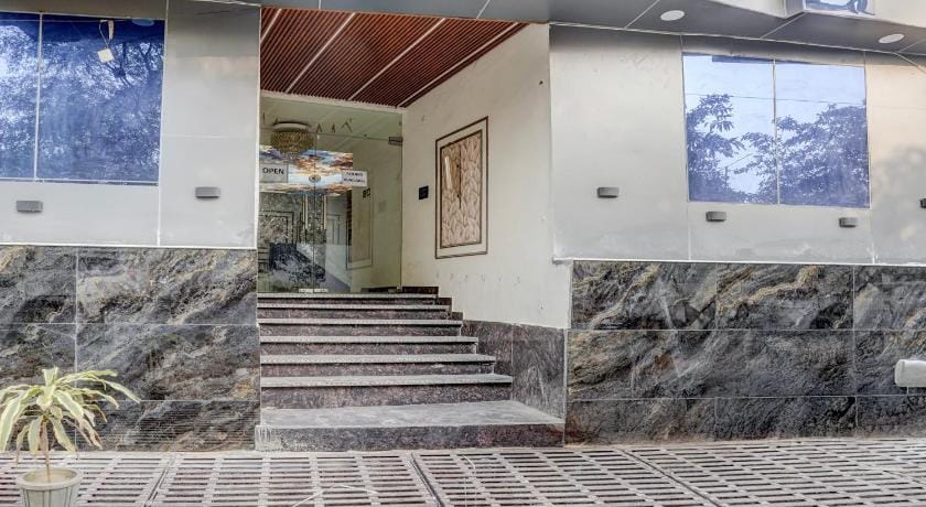 Hotel O Tuesday Suites Hotel in Noida