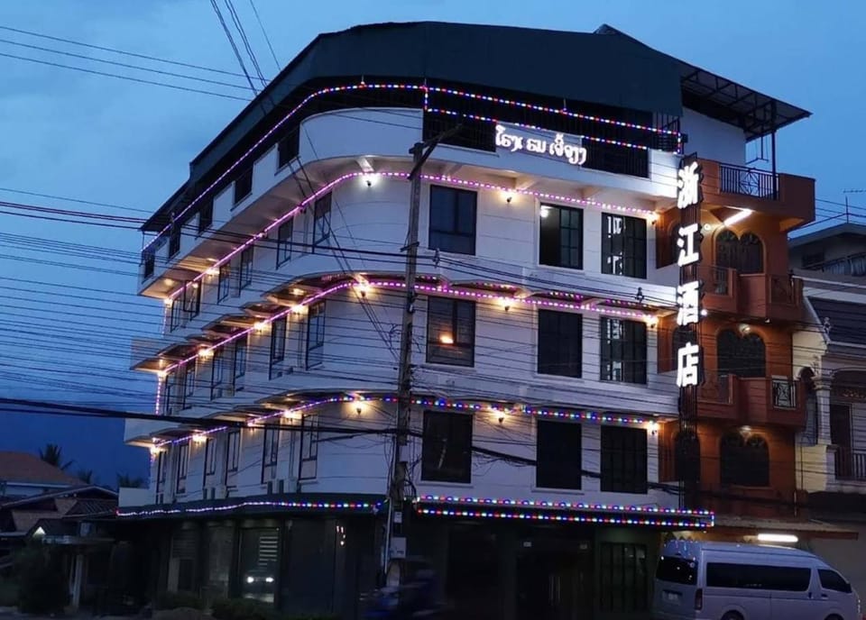 Zhejiang Pakxe Hotel Hotel in Laos