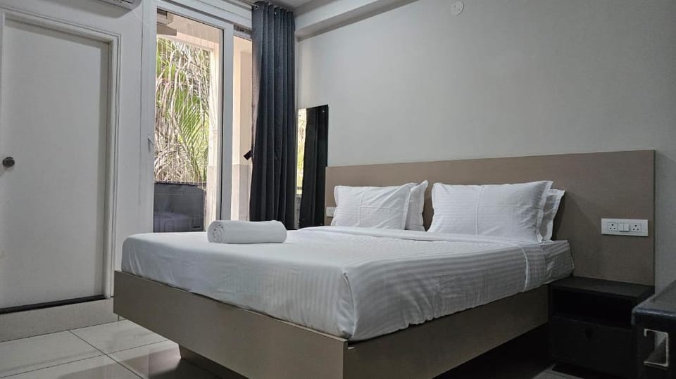 Hotel Flamount Arka Studios Hotel in Hyderabad