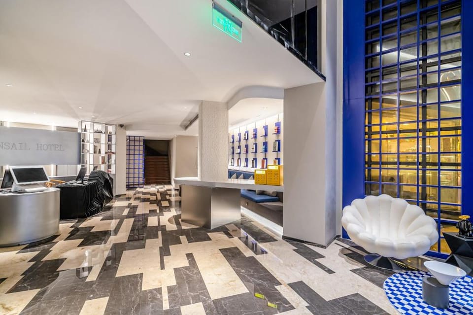 Insail Hotels (Guangyuanxincun Jingtai Pedestrian Street Guangzhou) Hotel in Guangzhou