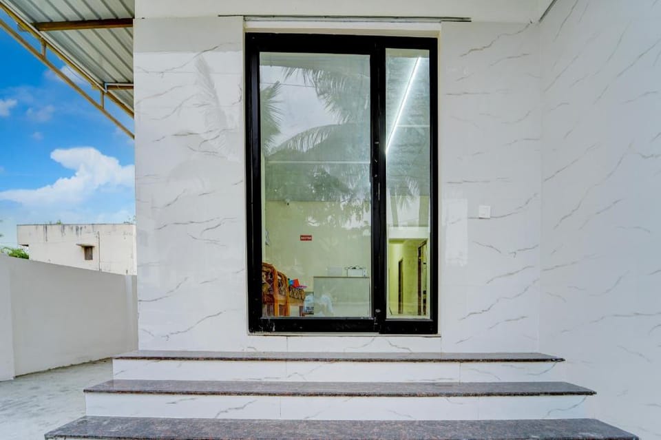 Super Collection O Prozone Mall Coimbatore Formerly Nira Residency Hotel in Coimbatore