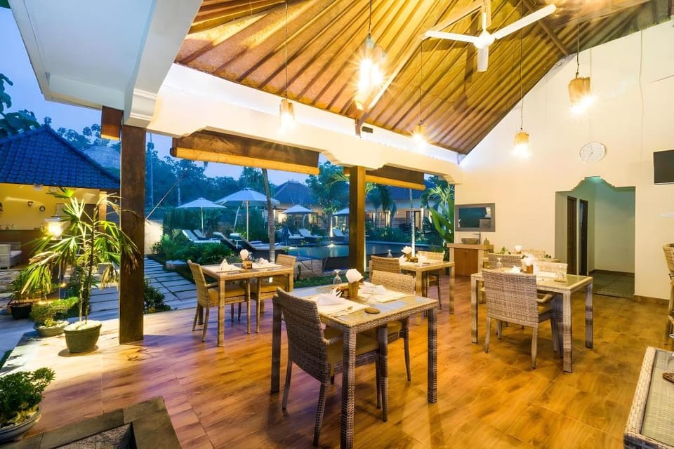 Sunset Cave Villas Lembongan Campground/ 
RV Resort in Nusapenida