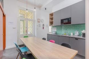 FACES of Jungle-Funky design in vibrant centre Apartment in Budapest