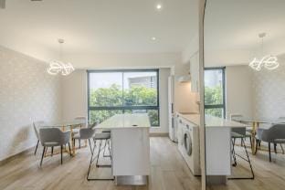 2BR LUXURY LOFT NEAR MENLYN AT THE REGENCY APARTME Apartment in Pretoria