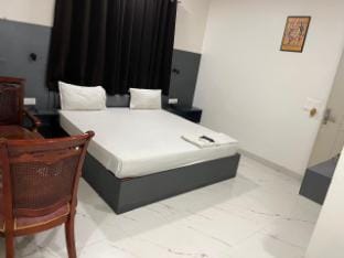 HOTEL PALACE INN Apartment in Agra
