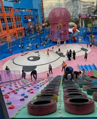 CentralWalk I-City Family & Kid Friendly 2 Bedroom Apartment in Selangor, Malaysia