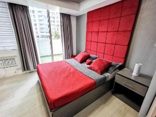 Fully Furnished Cozy Apartment in Azure Resort Apartment in Paranaque