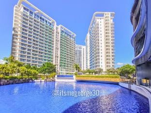 Fully Furnished Cozy Apartment in Azure Resort Apartment in Paranaque