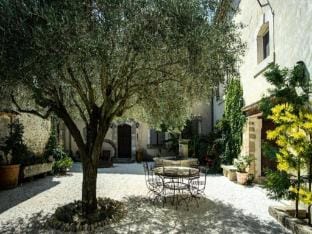Holiday home for 8 people Apartment in L'Isle-sur-la-Sorgue