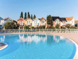Holiday Home in Vendee near Bourgenay Marina Apartment in Talmont-Saint-Hilaire