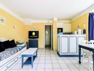 Holiday Home in Port Bourgenay by the Marina Apartment in Talmont-Saint-Hilaire