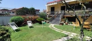" Pliny's Gardens" - Elegante and Bright. Apartment in Campania