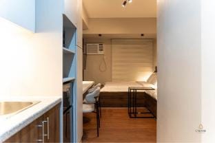 Unit Zion 1BR Grand View Tower Makati Manila MOA Apartment in Pasay