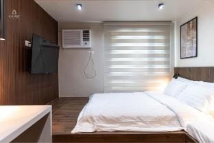 Unit Zion 1BR Grand View Tower Makati Manila MOA Apartment in Pasay