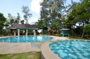 Woodvale at Alpine Villas, Crosswinds Tagaytay Apartment in Tagaytay