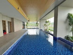 Căn hộ 2 Phòng Ngủ View Biển ICON40 Hạ Long Apartment in Vietnam