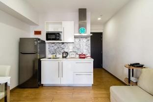 Comfy1BRCondoAcqua +Balcony+WiFi + Netflix Apartment in Mandaluyong