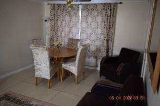 Spacious 3BR Haven in Tilbury with Free Parking Apartment in Grays