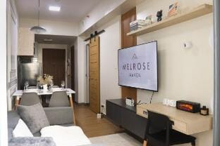 Melrose Haven | Cozy and Affordable Staycation Apartment in Paranaque