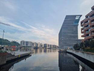 Rest, relax  enjoy centrally at Bjrvika Apartment in Oslo