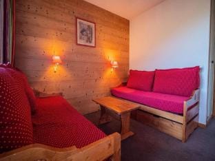 Studio for 4 People Apartment in Les Avanchers-Valmorel
