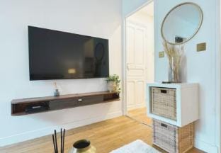 Cozy apartment with living room Puteaux, la Dfense Apartment in Puteaux