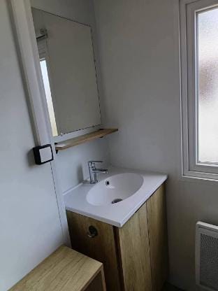 Charming Bungalow Rental in Saint-Jean-de-Monts with Shared Pool Vacation rental in Saint-Jean-de-Monts