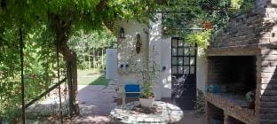 Casa de Huespedes Muniz.com parque 1000m2 20m2 cub Vacation rental in Muñiz