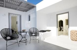 Eolia Kamari Villa Vacation rental in Kamari