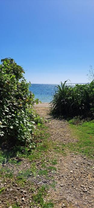 One-room apartment with kitchen! 1min to the sea! Vacation rental in Okinawa Prefecture