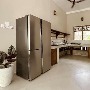 AdlookTravels Eka, Premium Double Room Vacation rental in Ahangama