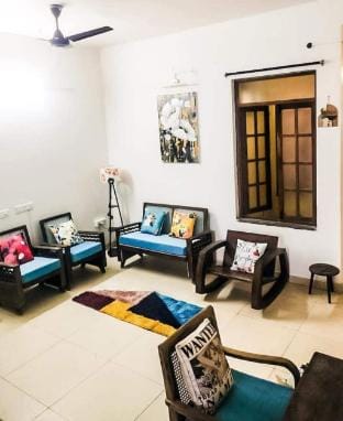 VERY Beautiful Whitetown home l Walkable to beach Vacation rental in Puducherry