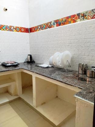 Boho 2BHK | 1.2 km WhiteTown | 1.6 km to rockbeach Vacation rental in Puducherry