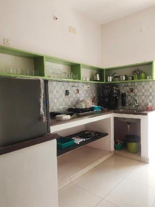 Group-Friendly 4BHK | Ideal 8–11 | 2.3 km Rockbeach Vacation rental in Puducherry