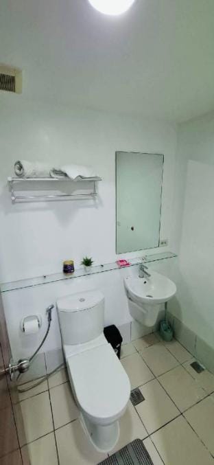 Becca's Bedsit 19 @ Horizons Tower 1 Vacation rental in Lapu-Lapu City