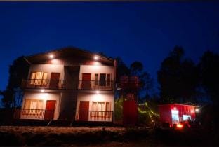GagilBloom | Secluded Riverside Pine Retreat Vacation rental in Uttarakhand