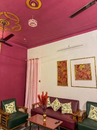 Gharaana - 1BHK Apartment (10 min away Ram Mandir) Vacation rental in Uttar Pradesh